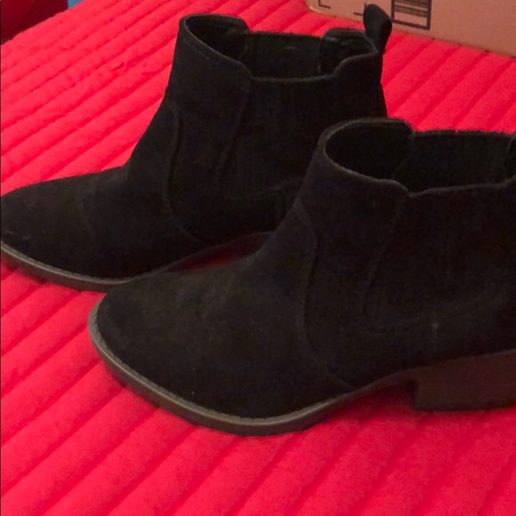 Black suede booties - Picture 2 of 2